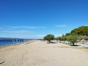  Ferienwohnung am Sandstrand  Омиш